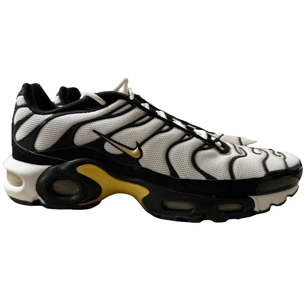Nike Air Max Plus White Metallic Gold | CZ9188-001  Size Men 8 Women 9.5